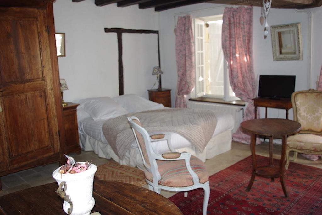 Mont-près-Chambord Maison D'Hotes Moulin Du Bas Pese מראה חיצוני תמונה